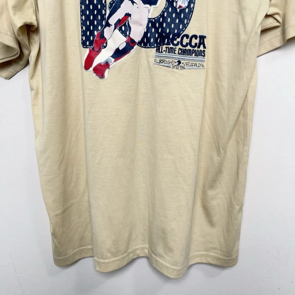 Mecca Mens Medium Short Sleeve Vintage Embroidered Print Logo Tshirt - Picture 9 of 11